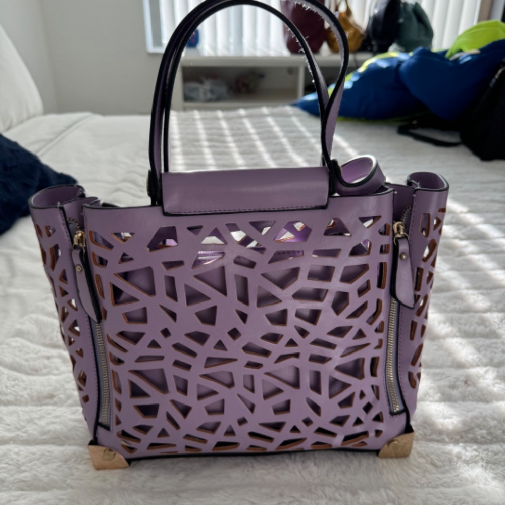 Handbag - Picture 4 of 4